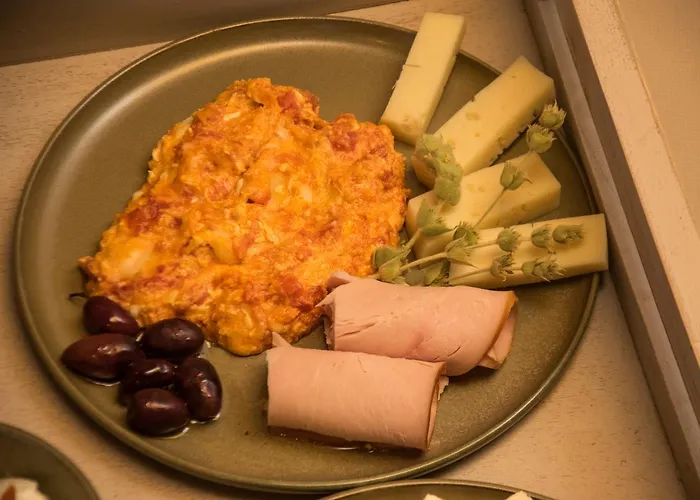 شقة Anotopos أنو تريكالا